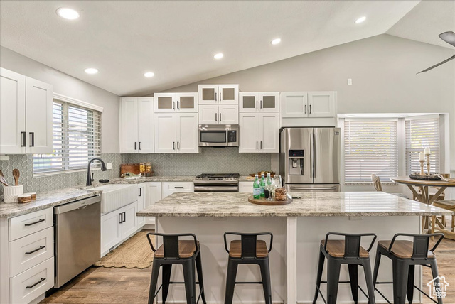 Photo 10 for MLS #2118358 at 989 E Dry Gulch Rd