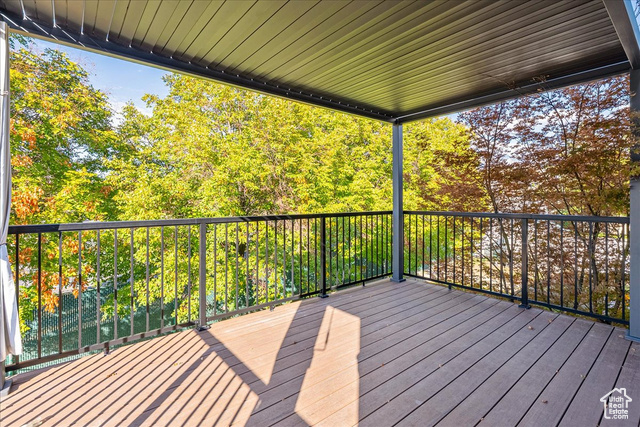 Photo 21 for MLS #2118358 at 989 E Dry Gulch Rd