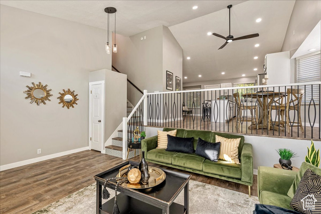 Photo 9 for MLS #2118358 at 989 E Dry Gulch Rd