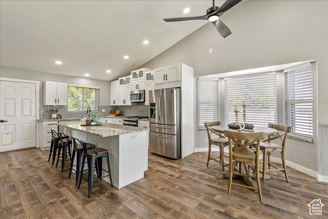 Photo 11 for MLS #2118358 at 989 E Dry Gulch Rd