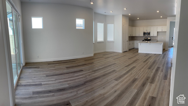 Photo 6 for MLS #2118361 at 486 W Green Mountain Dr