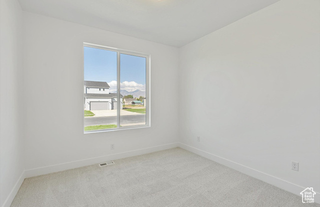 Photo 10 for MLS #2118364 at 1018 E 250 South