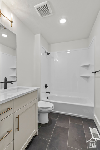 Photo 8 for MLS #2118368 at 839 E 180 North #30