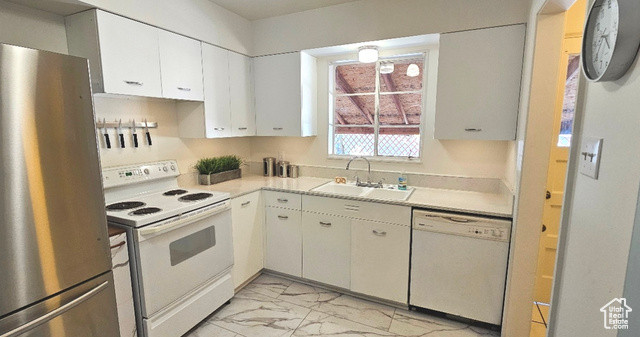 Photo 4 for MLS #2118372 at 311 E Vidas Ave
