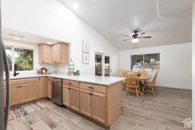 Photo 14 for MLS #2118389 at 271 W 210 South