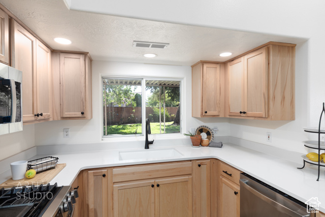 Photo 12 for MLS #2118389 at 271 W 210 South