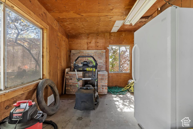 Photo 24 for MLS #2118395 at 698 N Brook Ave