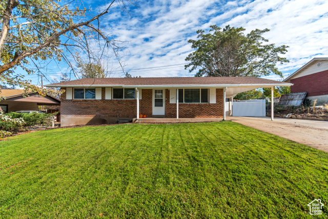 3854 S 1925 W, Roy UT 84067
