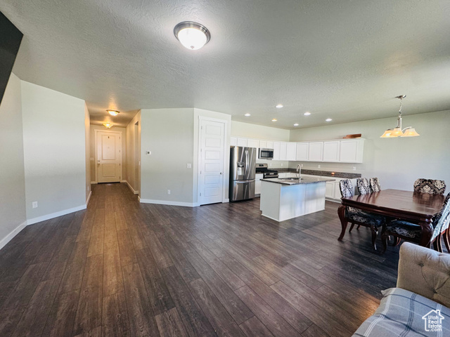 Photo 6 for MLS #2118415 at 954 N Wahlen Way
