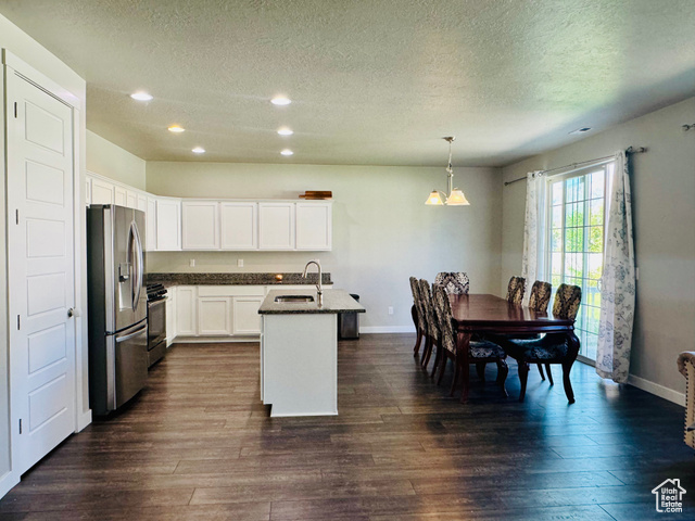 Photo 9 for MLS #2118415 at 954 N Wahlen Way