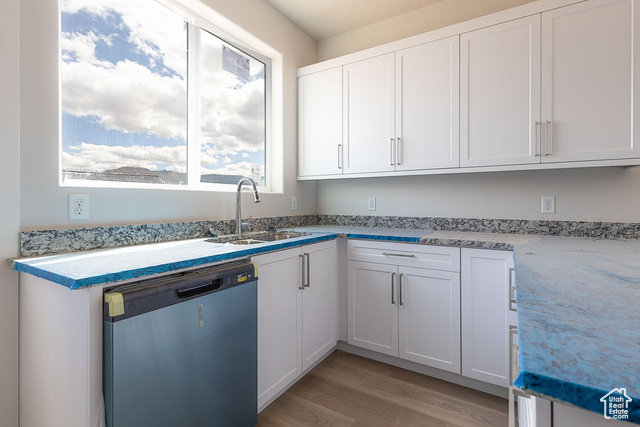 Photo 9 for MLS #2118421 at 2604 N Clark Pkwy