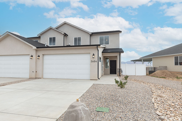 2604 N Clark Pkwy
                     MLS #2118421