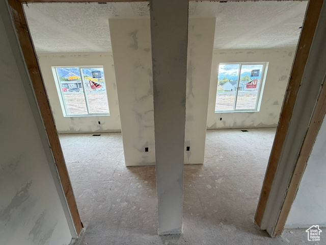 Photo 17 for MLS #2118424 at 710 E 2475 North