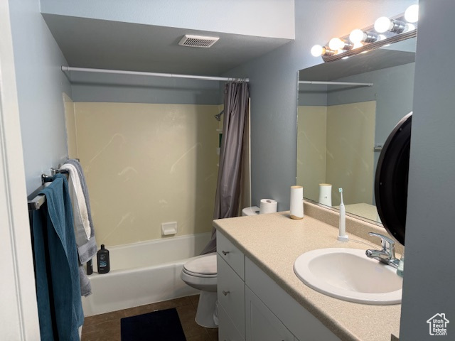 Photo 7 for MLS #2118427 at 788 E 750 North #1