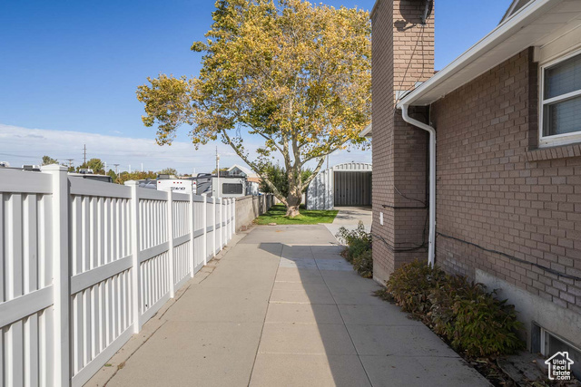 Photo 3 for MLS #2118431 at 2636 W Jody St