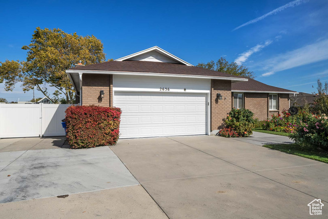 Photo 2 for MLS #2118431 at 2636 W Jody St