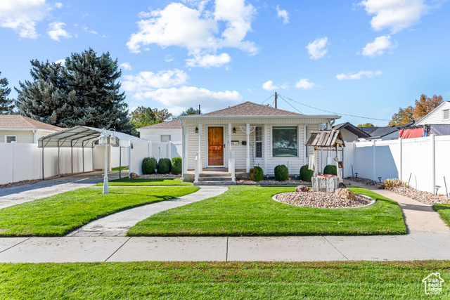 Photo 2 for MLS #2118438 at 373 N 400 East