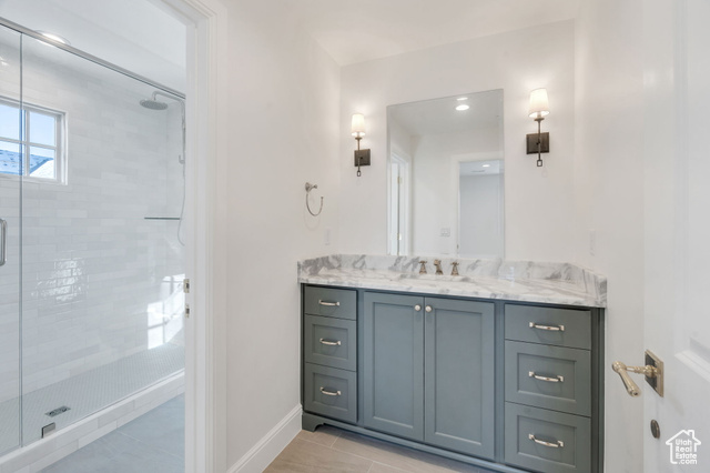 Photo 9 for MLS #2118442 at 5627 W Abbey Ln #27