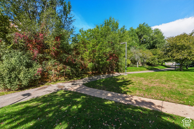 Photo 38 for MLS #2118445 at 131 W Village Ln