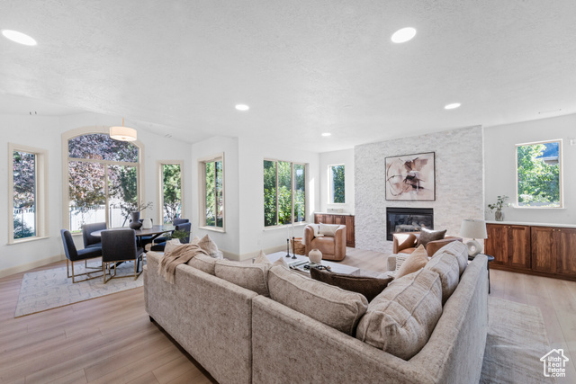 Photo 36 for MLS #2118458 at 909 S Ridge Ln