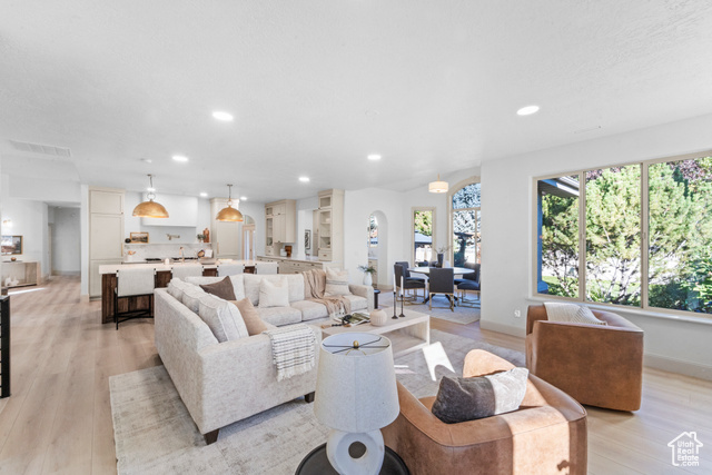 Photo 40 for MLS #2118458 at 909 S Ridge Ln