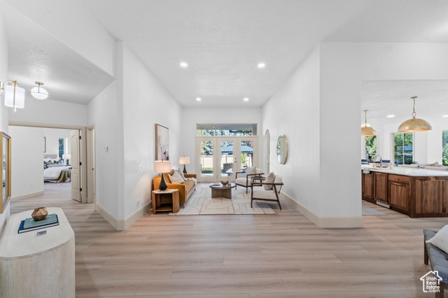 Photo 6 for MLS #2118458 at 909 S Ridge Ln