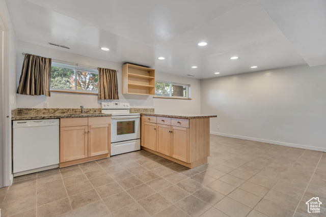 Photo 19 for MLS #2118473 at 1261 E Sandra Cir