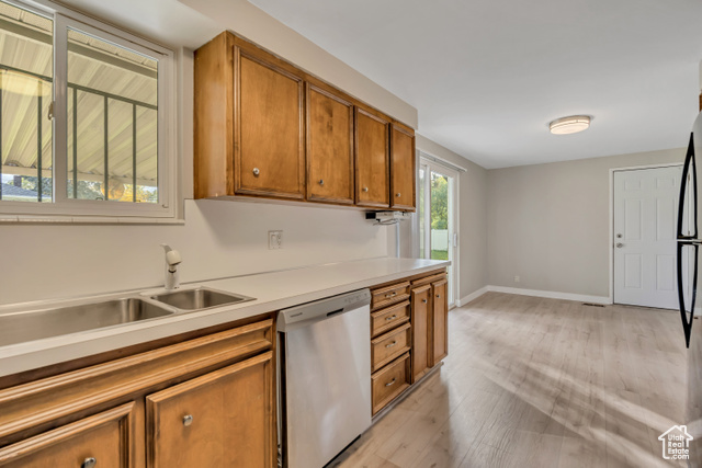 Photo 8 for MLS #2118473 at 1261 E Sandra Cir