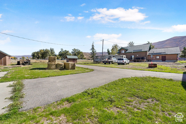 Photo 16 for MLS #2118476 at 1760 W 3000 South