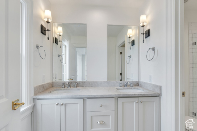 Photo 19 for MLS #2118479 at 5642 W Hawthorn Ln #11