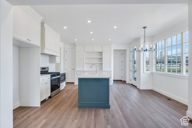 Photo 8 for MLS #2118479 at 5642 W Hawthorn Ln #11