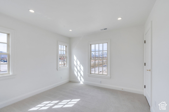 Photo 14 for MLS #2118479 at 5642 W Hawthorn Ln #11