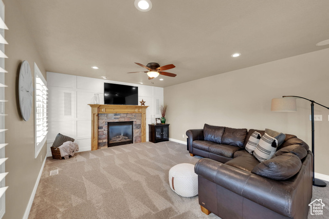 Photo 22 for MLS #2118491 at 686 Wellington Dr