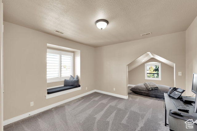 Photo 33 for MLS #2118491 at 686 Wellington Dr