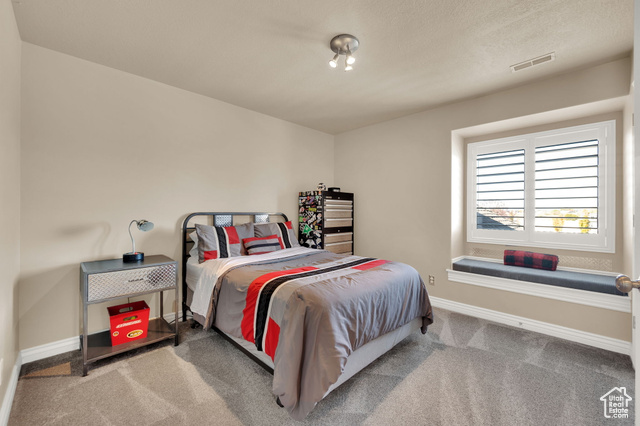 Photo 32 for MLS #2118491 at 686 Wellington Dr