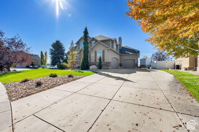 Photo 4 for MLS #2118491 at 686 Wellington Dr