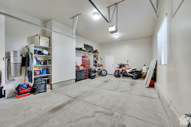 Photo 46 for MLS #2118491 at 686 Wellington Dr