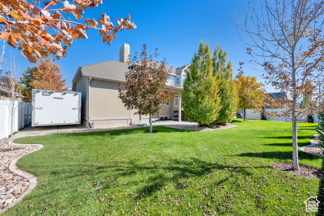 Photo 7 for MLS #2118491 at 686 Wellington Dr