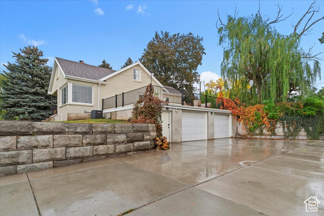 Photo 3 for MLS #2118504 at 1419 36th St