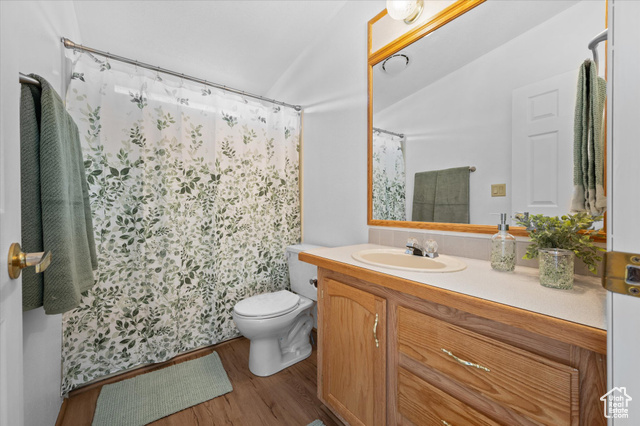 Photo 23 for MLS #2118506 at 528 E 300 South