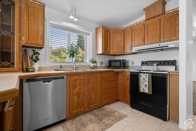 Photo 7 for MLS #2118506 at 528 E 300 South