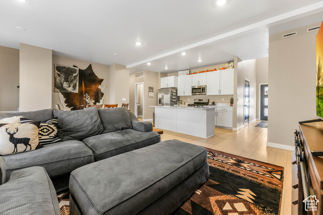 Photo 12 for MLS #2118507 at 2248 N Canal View Ln