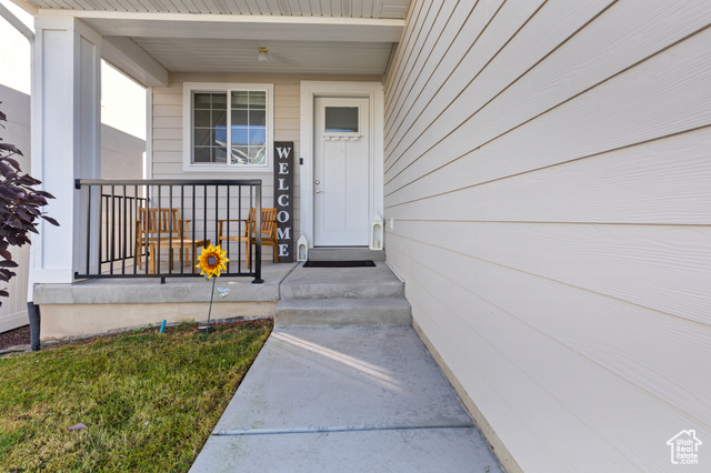 Photo 4 for MLS #2118509 at 4694 E Lake Corner Dr