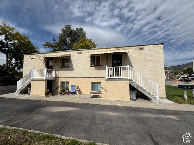 Photo 3 for MLS #2118538 at 850 S Lake St