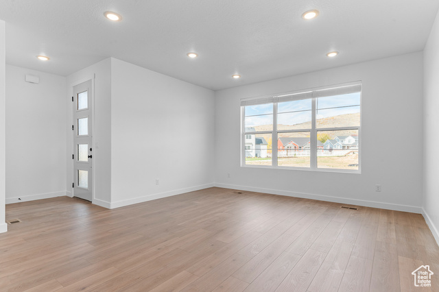 Photo 3 for MLS #2118540 at 1451 Electric Ave