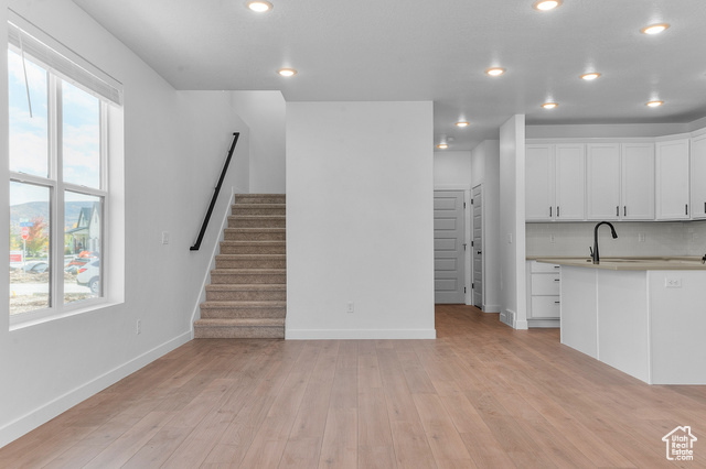 Photo 4 for MLS #2118540 at 1451 Electric Ave