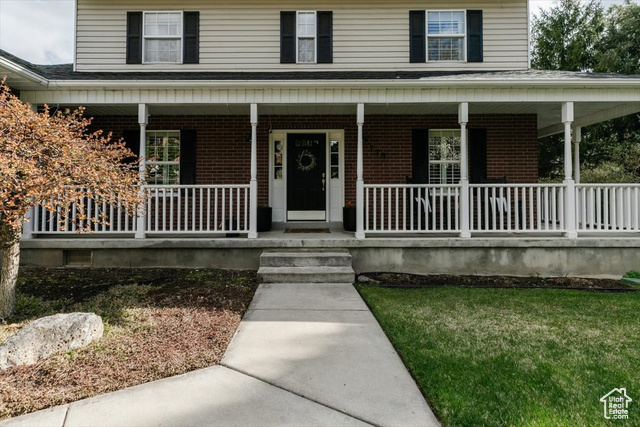 Photo 3 for MLS #2118553 at 770 Orchard Dr