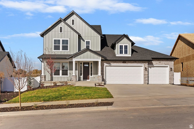 1251 E Larkspur Way
                     MLS #2118558