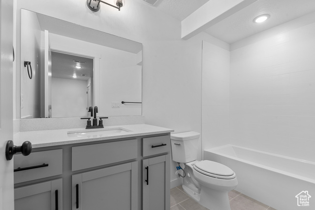 Photo 8 for MLS #2118561 at 1437 Electric Ave