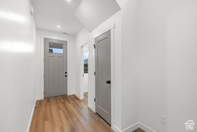 Photo 8 for MLS #2118562 at 1064 W Audrey Ln #15